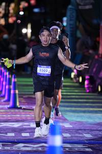 BIB: 3302
                            <button type="button" onclick="openModal(26222035)" class="btn btn-primary btn-sm float-right btn-popup" data-toggle="modal" data-target=".modal-high-quality">
                        <i class="fas fa-shopping-cart"></i> Add to Cart
                    </button>
                                            <button type="button" onclick="isThisMe(26222035, true)" class="btn btn-success btn-sm float-right btn-popup btn-isme hidden" data-toggle="tooltip" data-placement="bottom" title="นี่คือรูปของคุณใช่ไหม คลิกที่นี่เพื่อเอาเข้าอัลบั้ม">
                        <i class="fas fa-plus"></i> Add to album
                    </button>
                    <button type="button" onclick="isThisMe(26222035, false)" class="btn btn-warning btn-sm float-right btn-popup btn-isnotme hidden">
                        <i class="fas fa-ban"></i> Remove from album
                    </button>